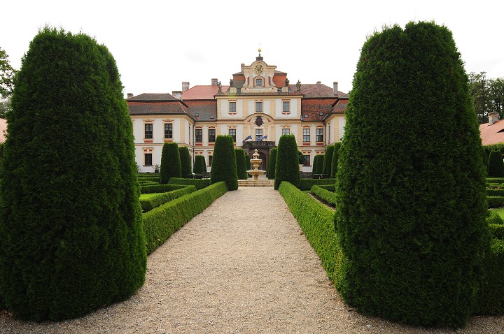 img00004.jpg