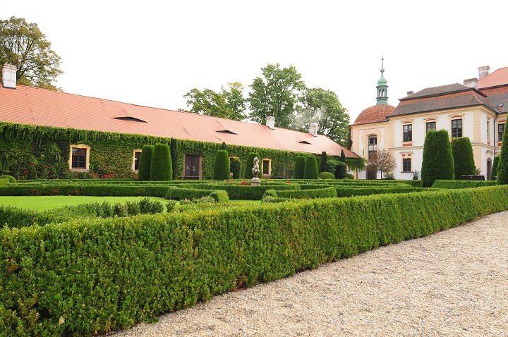 img00006.jpg